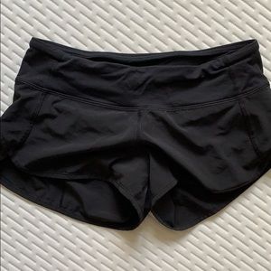 Lululemon running short